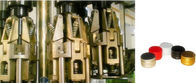 Automatisiertes Drehabfüllen der Sojabohnen-Soße/des Vineger, Sirup-Kolben-füllende mit einer Kappe bedeckende Maschinen-Ausrüstung